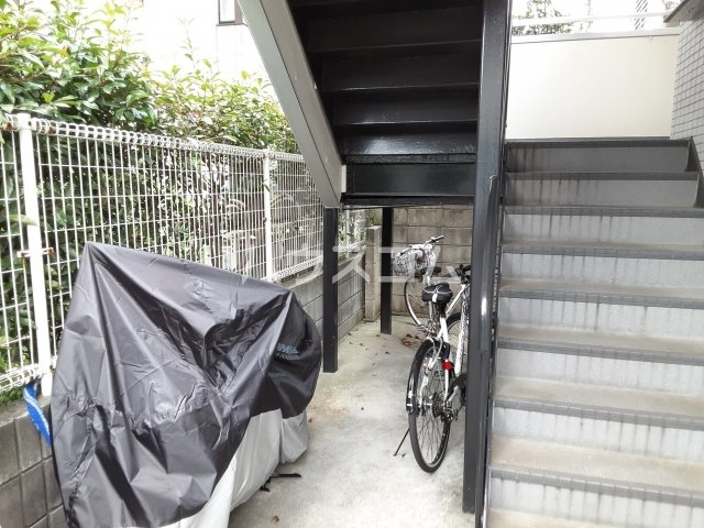 2/5 エントランス