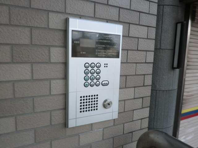 20/28 エントランス