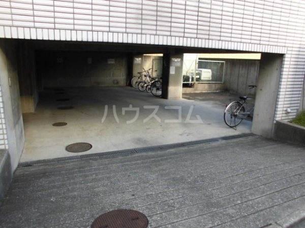 16/24 駐車場