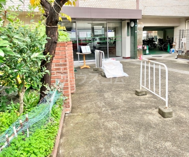 15/24 エントランス