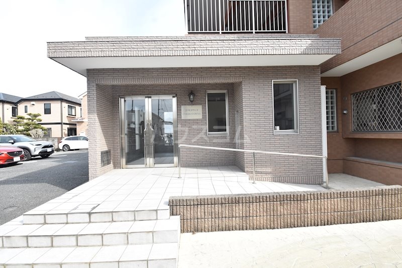 3/8 エントランス