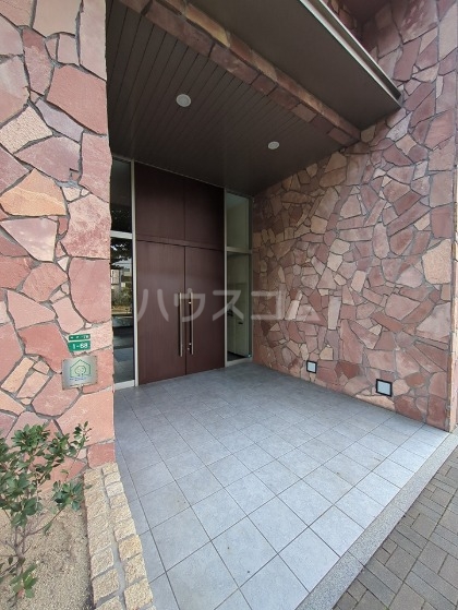 29/30 エントランス