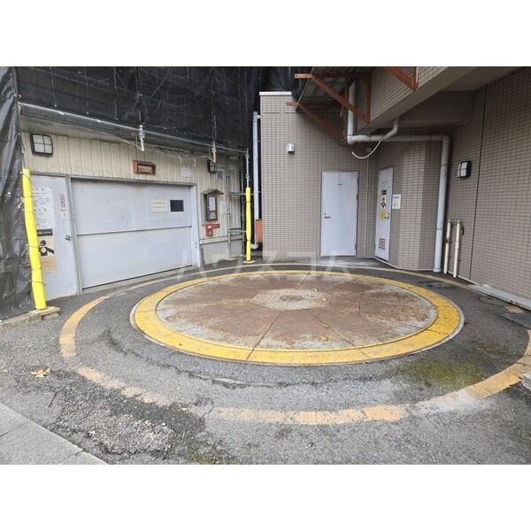 3/6 駐車場