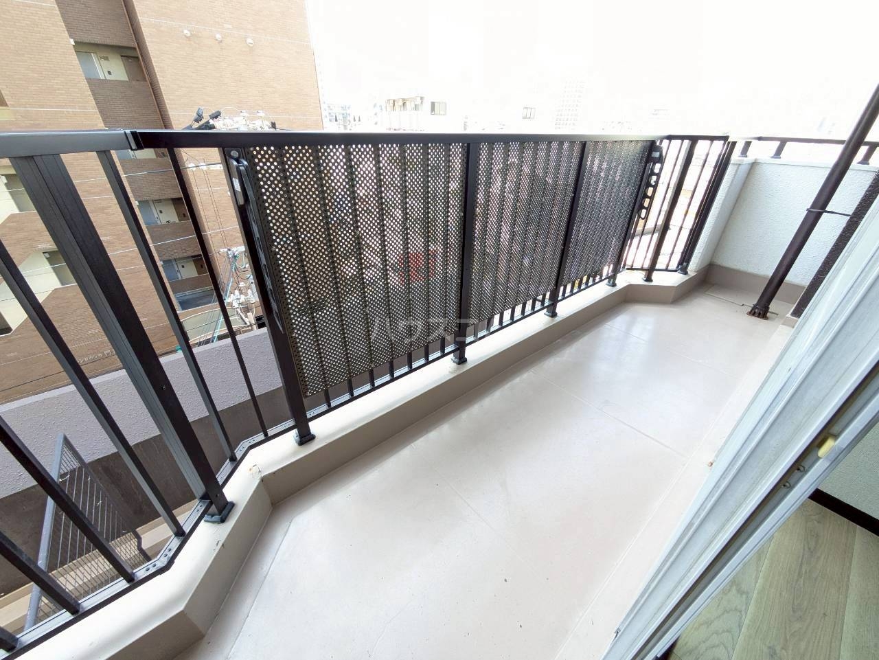 21/30 バルコニー