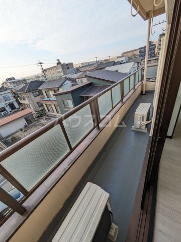 17/28 バルコニー