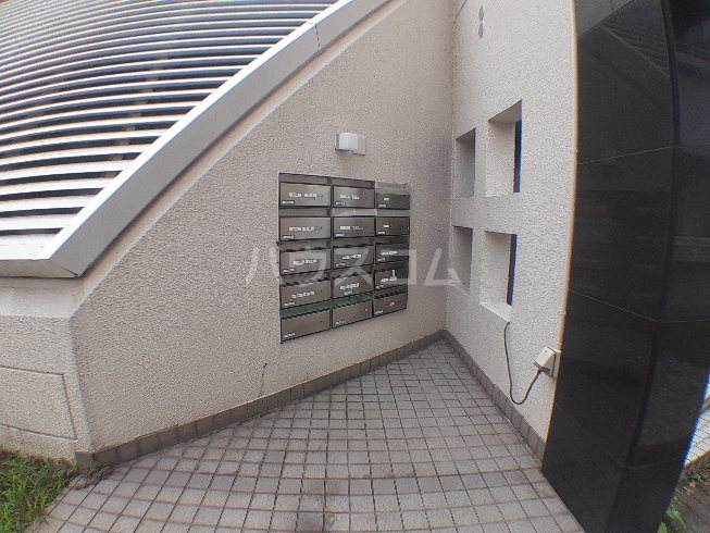 20/30 エントランス