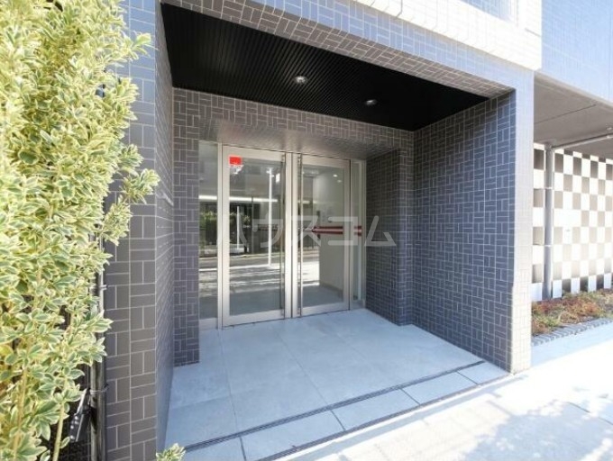 3/8 エントランス