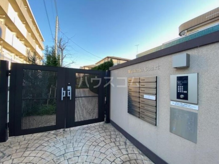 20/30 エントランス