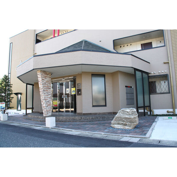 17/22 エントランス