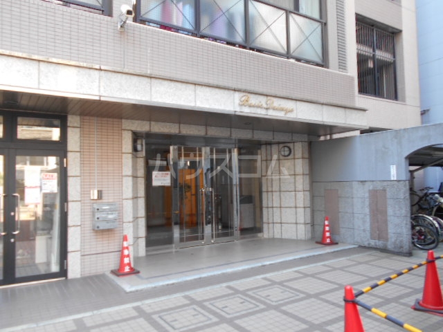 16/22 エントランス