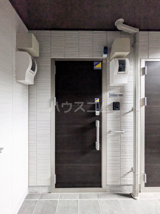 2/3 エントランス