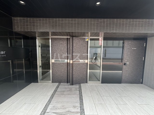 20/27 エントランス