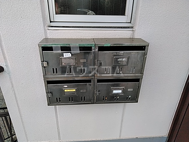 28/30 エントランス