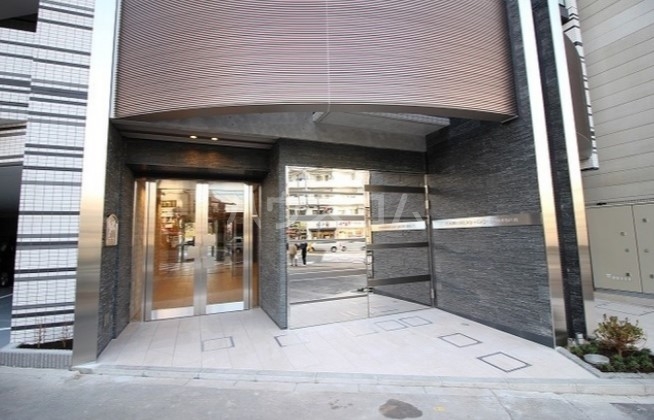 19/29 エントランス