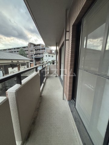 18/23 バルコニー