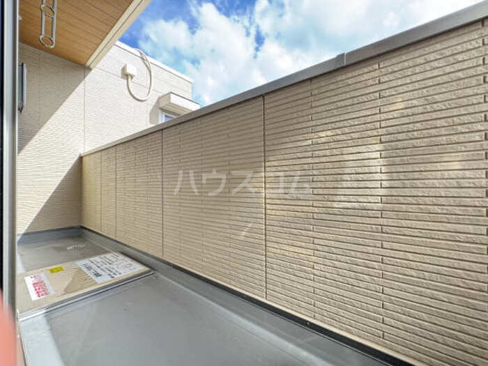 14/28 バルコニー