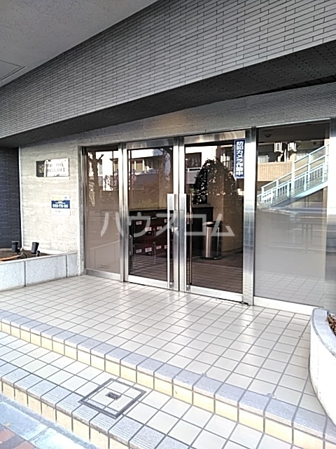 17/24 エントランス