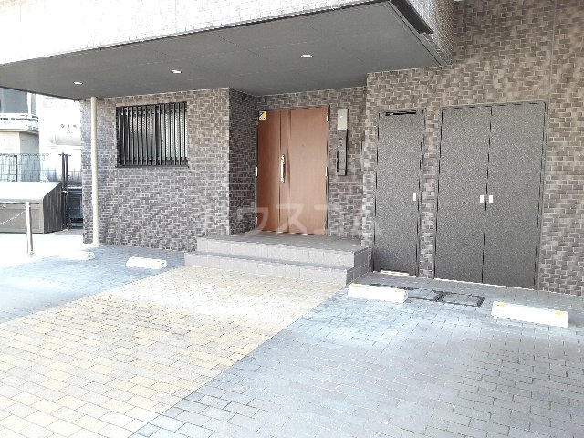 19/22 エントランス