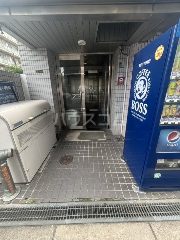 29/30 エントランス