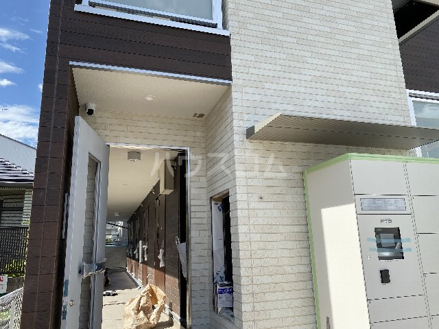 21/30 エントランス