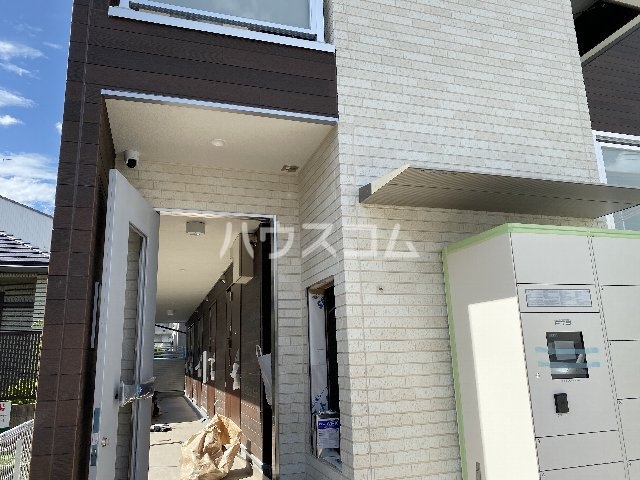 21/30 エントランス