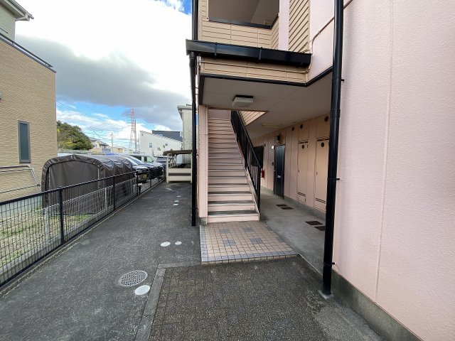 21/29 エントランス