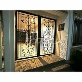 17/18 エントランス