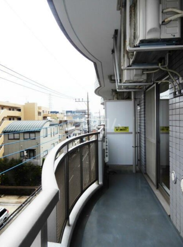 18/25 バルコニー