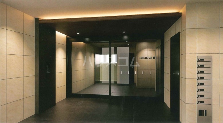 13/22 エントランス