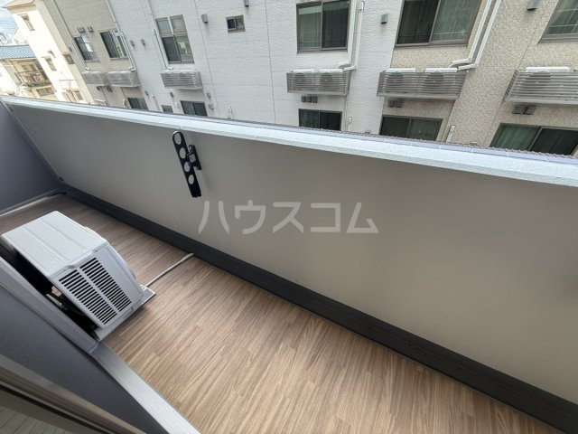 21/30 バルコニー