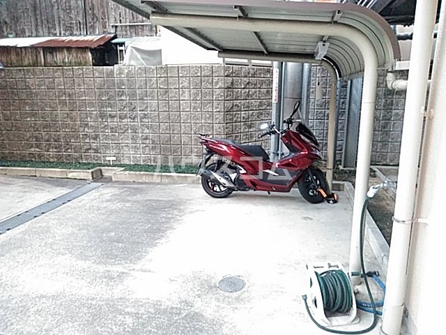 26/30 駐車場