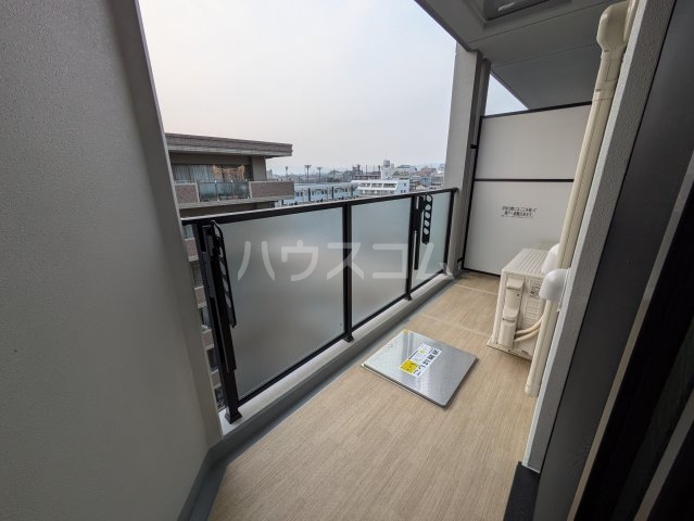 25/30 バルコニー