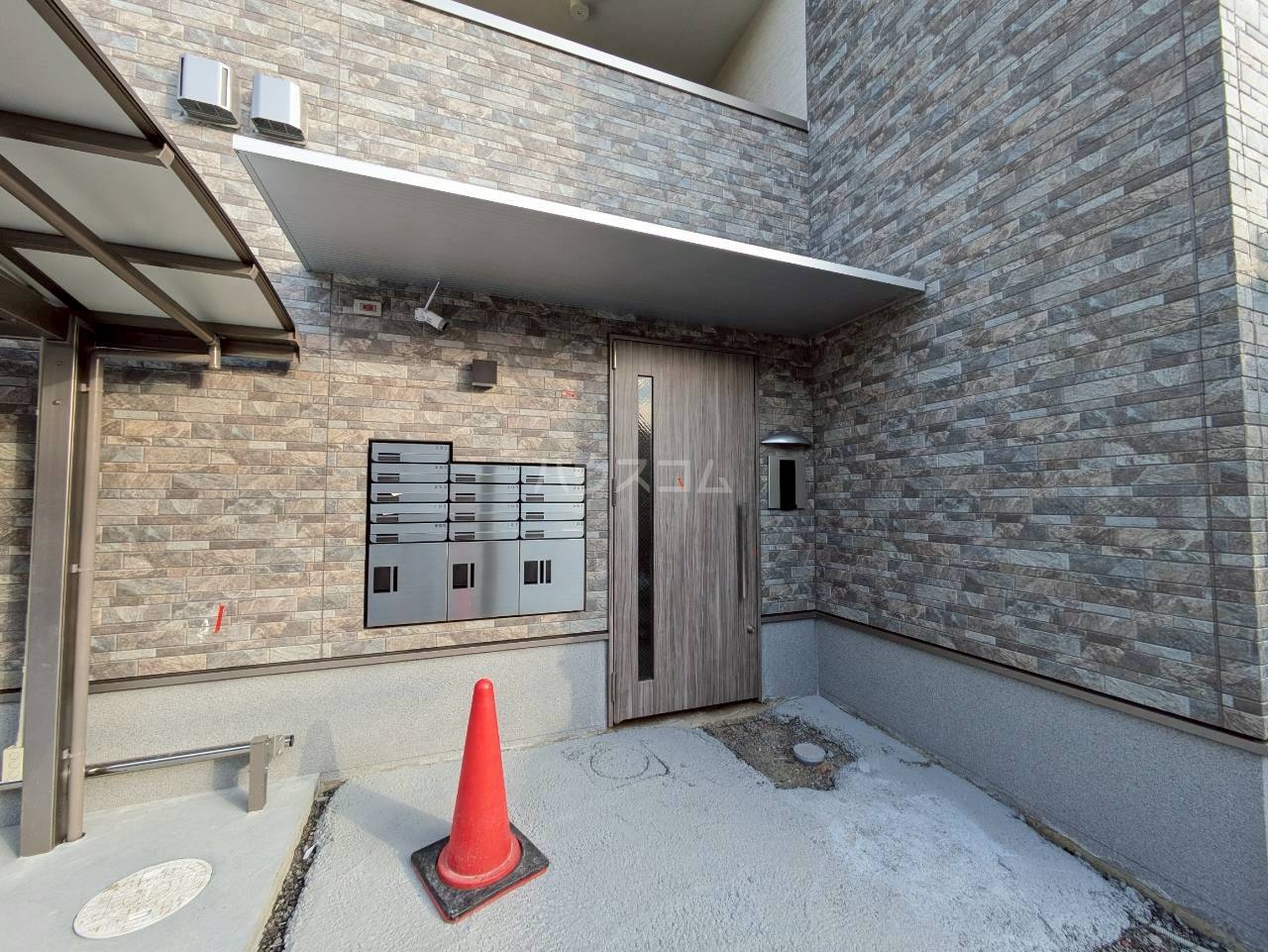 29/30 エントランス