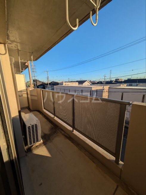 18/28 バルコニー