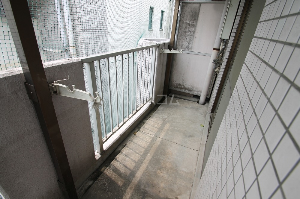 20/30 バルコニー