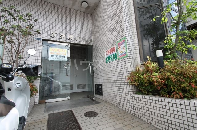 26/30 エントランス