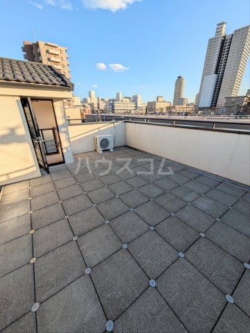 20/30 バルコニー