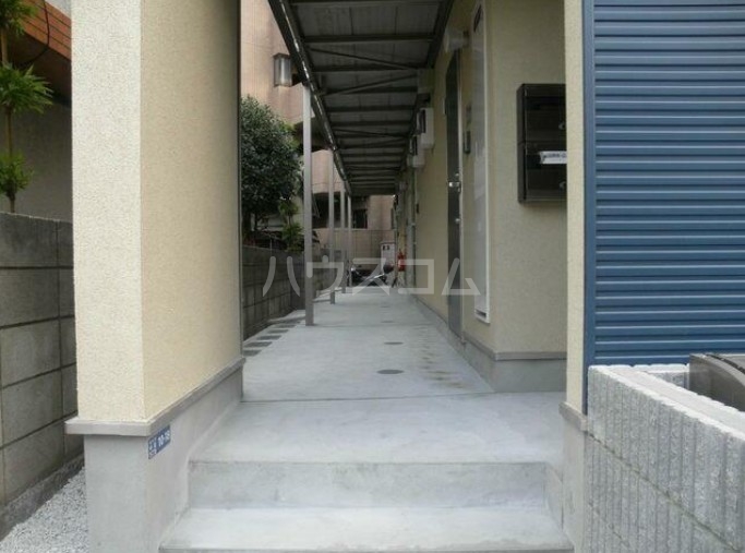 17/20 エントランス