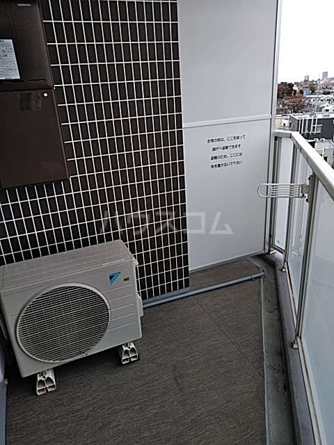 13/18 バルコニー