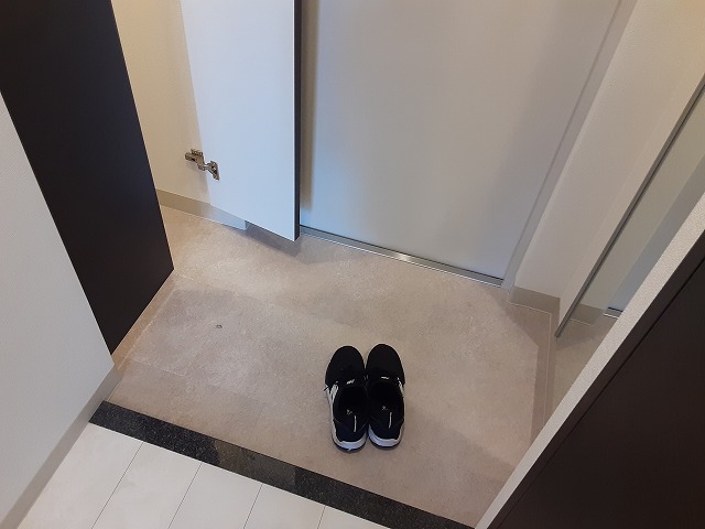 8/30 玄関