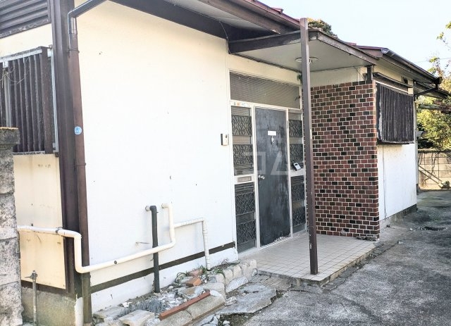 2/4 エントランス