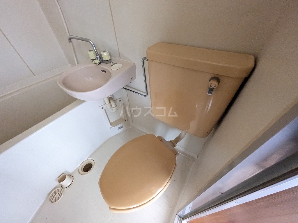 23/29 トイレ