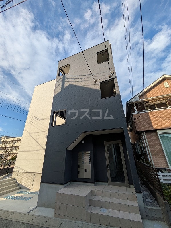 2/30 外観