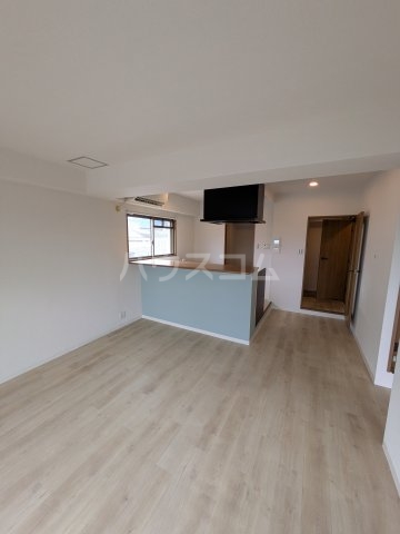 2/30 リビング/ダイニング