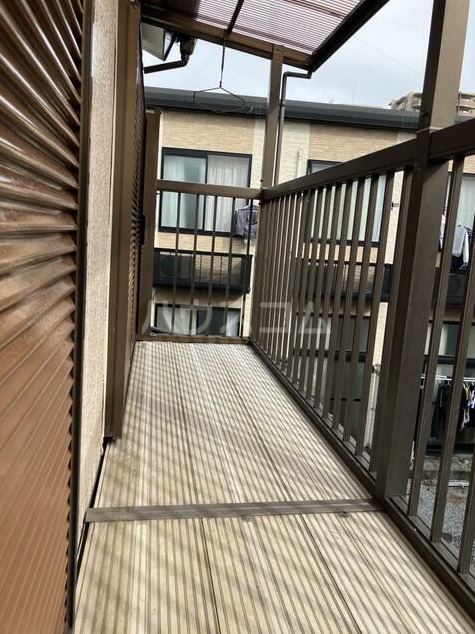 13/18 バルコニー