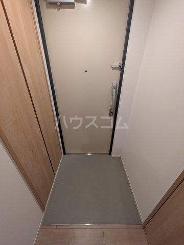 14/30 玄関