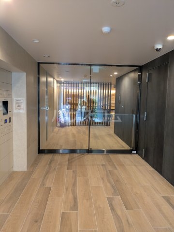 14/25 エントランス