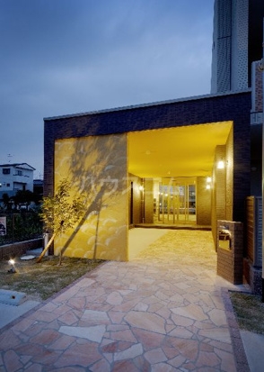 16/26 エントランス