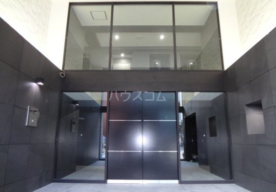 14/21 エントランス