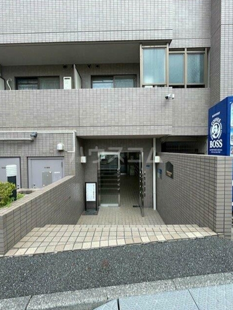 17/21 エントランス